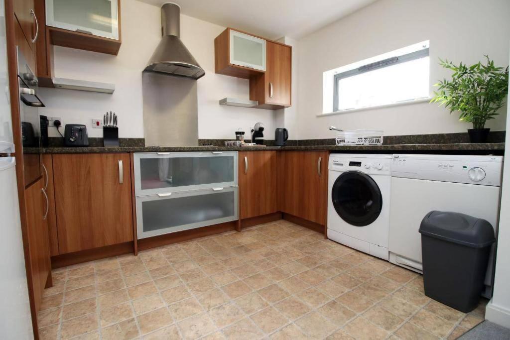 The Observatory By Mia Living 2 Bedroom Apartment Overlooking Swansea Beach With Free Parking Ngoại thất bức ảnh