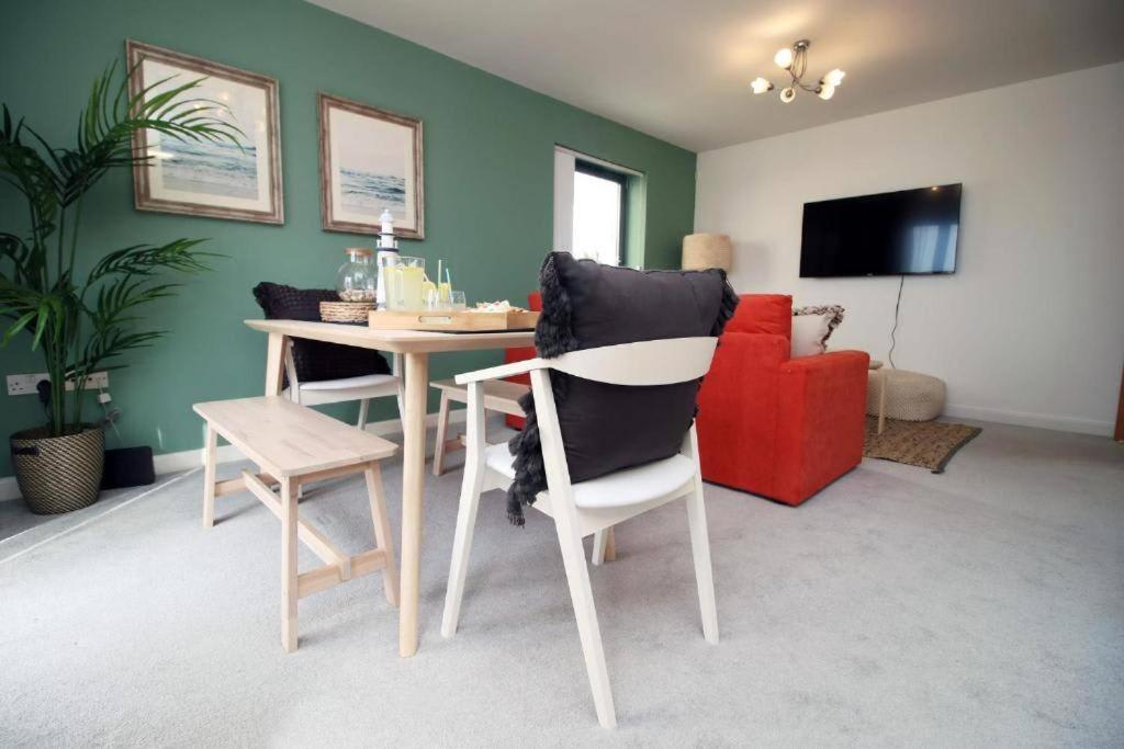 The Observatory By Mia Living 2 Bedroom Apartment Overlooking Swansea Beach With Free Parking Ngoại thất bức ảnh